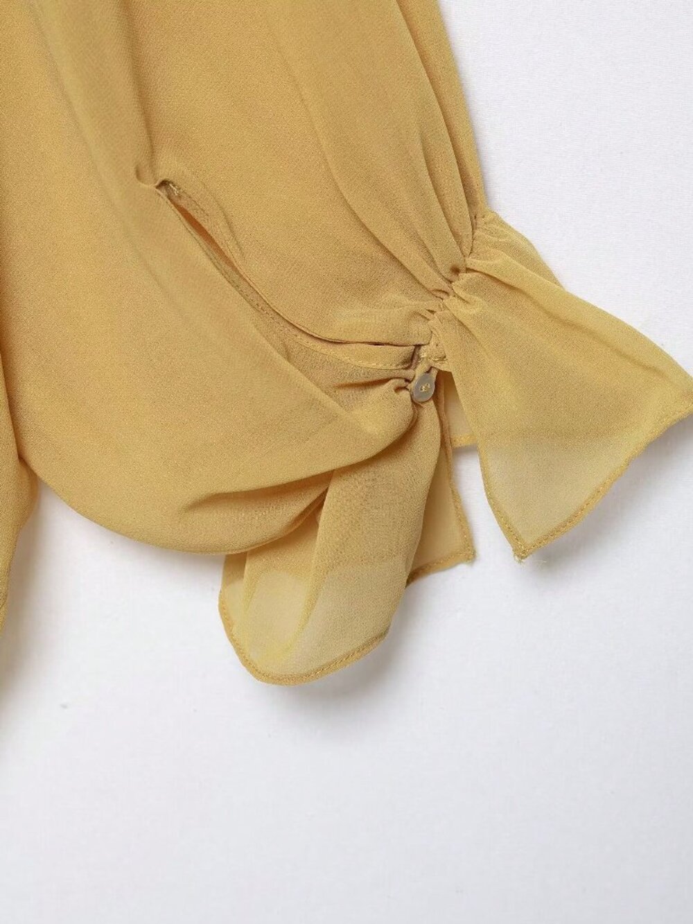 Yellow Elegant Women's Style Minimalist Contrast Lace Blouse - Picture 6 of 7